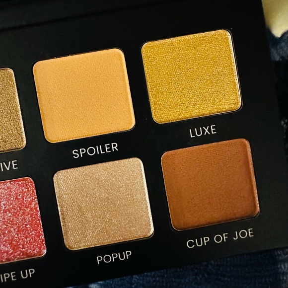 BOXYCHARM Hello Charmer Eyeshadow Palette - Picture 11 of 11